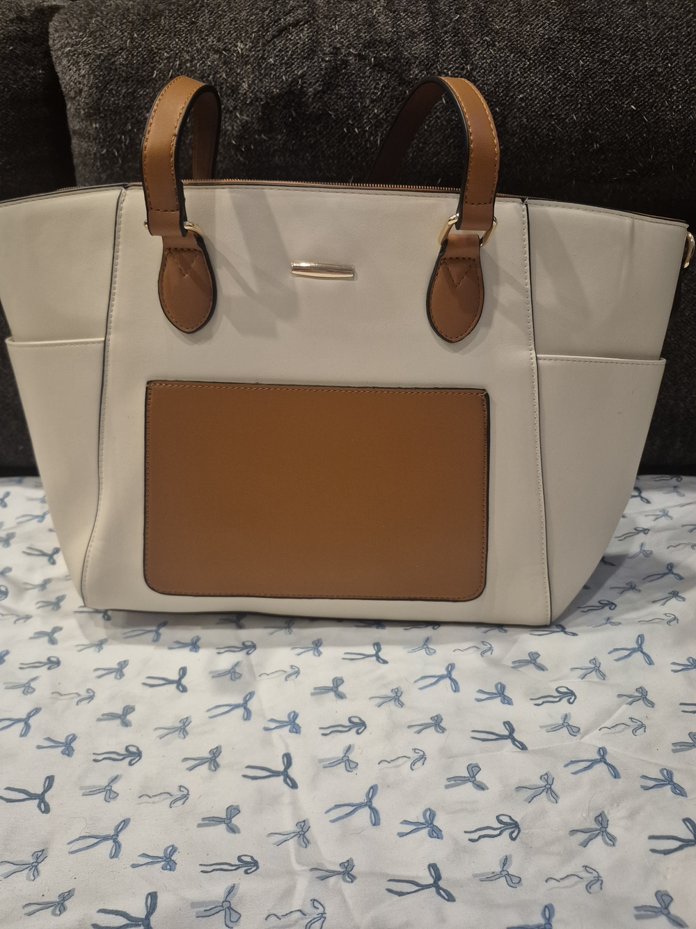 Source Unknown Cream and Tan Structured Tote Bag